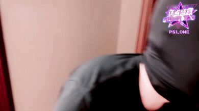 【香蕉视频】小贼闯空门金钱性福双丰收